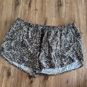 Old Navy Black and White Active Shorts